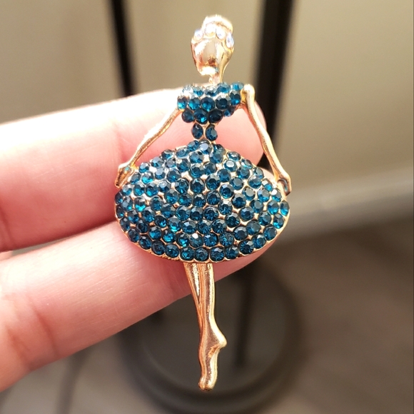 Lady in Turquoise Dress Brooch Pin - Picture 4 of 4